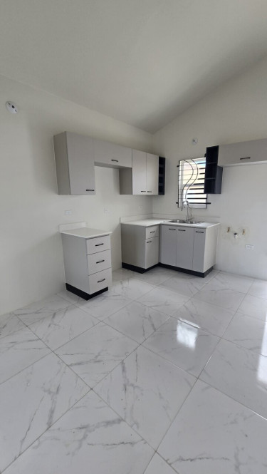 2 Bedroom 1 Bath For Rent! Move In Ready.