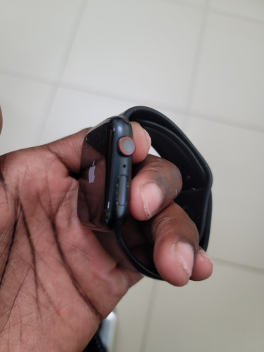 Apple Watch Series 7 45mm GPS+LTE