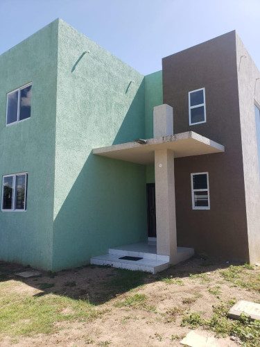 2 Bedroom 1 Bathroom Spacious House