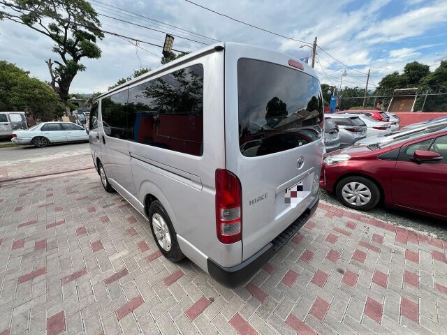 2015 Toyota Hiace $2.980 Million 8763188237