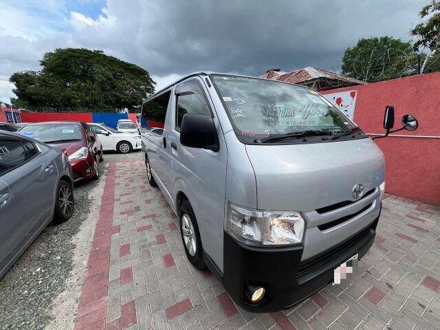 2015 Toyota Hiace $2.980 Million 8763188237
