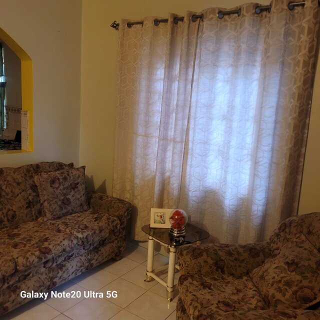 2 Bedroom House