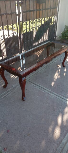 Like New Coffee Table
