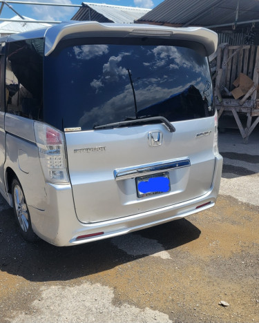 2010 Honda Stepwagan 