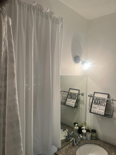 Furnished 1 Bedroom Apartment