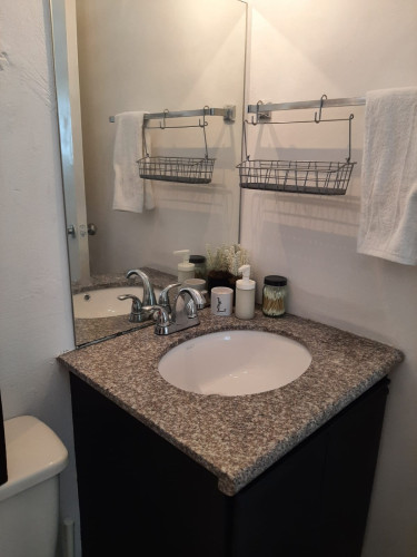 Furnished 1 Bedroom Apartment