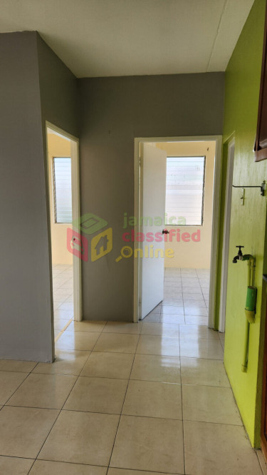2 Bedroom 1 Bathroom Apartment