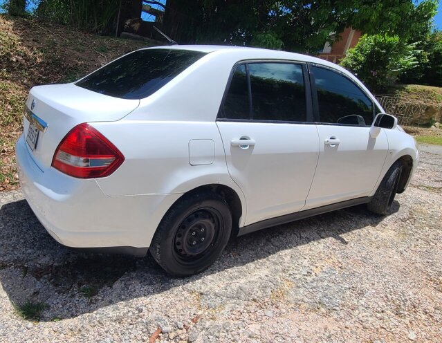 2011 Tida 2wd