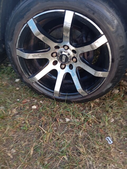 Selling Or Trading For 8-10 Spokes Black Or White