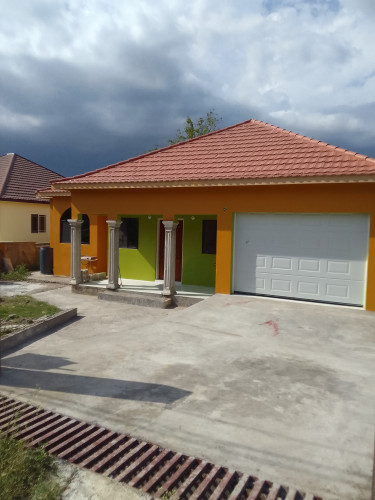 3 Bedroom Bungalow Home