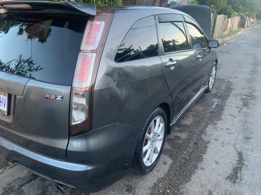 2014 Honda Stream RSZ