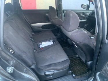 2014 Honda Stream RSZ