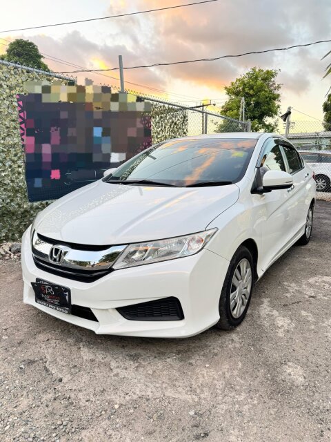 2015 Honda Grace $1.8 Million