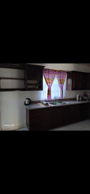 4 Bed Room House