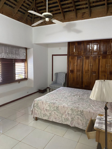 1 Bedroom And 1 Bathroom