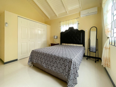 Fully Furnished, 2 Bedroom 1 Bath