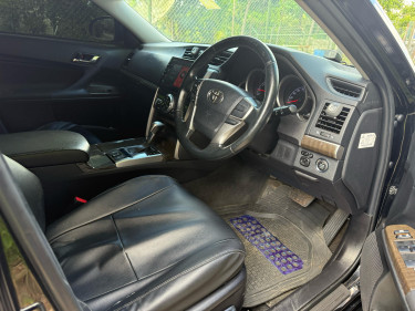 Toyota Mark X 2014
