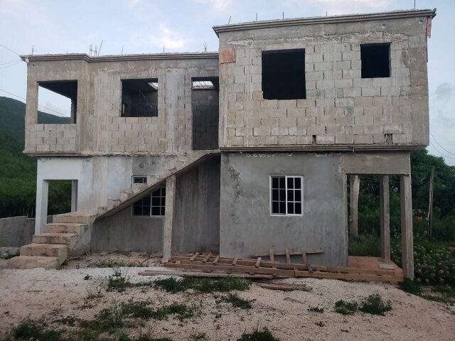 4 Bedroom 4 Bathroom 3 Kitchen