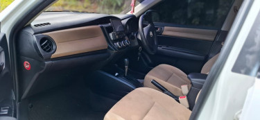 Toyota Axio 2013 