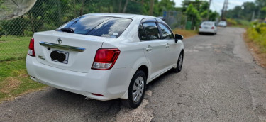 Toyota Axio 2013 