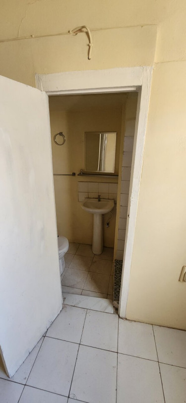 1 Bedroom Flat For Rent,
