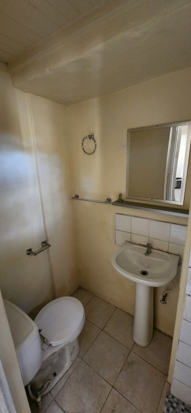 1 Bedroom Flat For Rent,