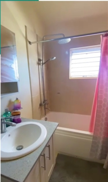 2 Bedroom