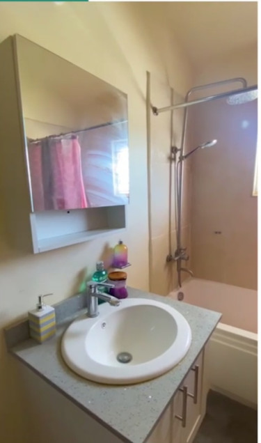 2 Bedroom