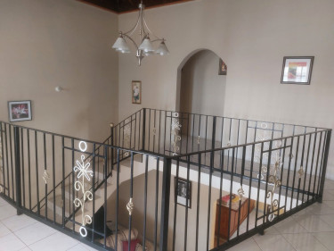 CORNWALL COURTS 6 Bedroom BED 4 BATH $30MILLION