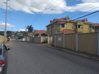 4 Bedroom Apartment For Sale In Kingston 5