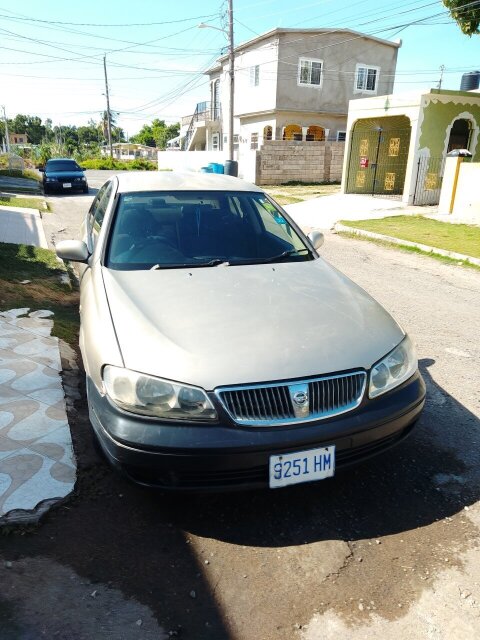 Nissan Almera