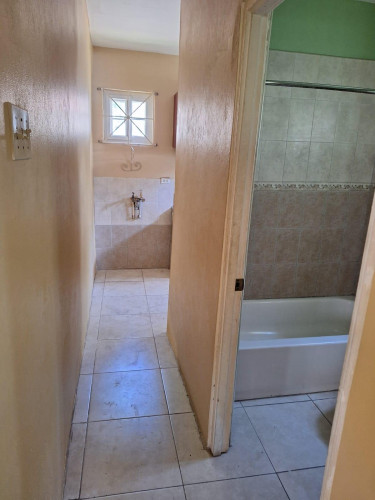 2 Bedroom House For Rent In Kingston 8