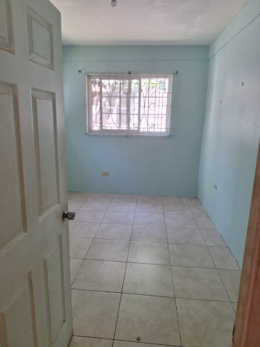 2 Bedroom House For Rent In Kingston 8