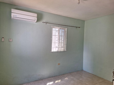 2 Bedroom House For Rent In Kingston 8