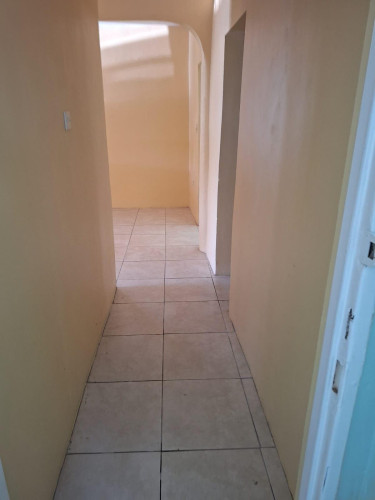 2 Bedroom House For Rent In Kingston 8
