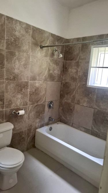 Unfurnished 2 Bedroom 3bath Apartment