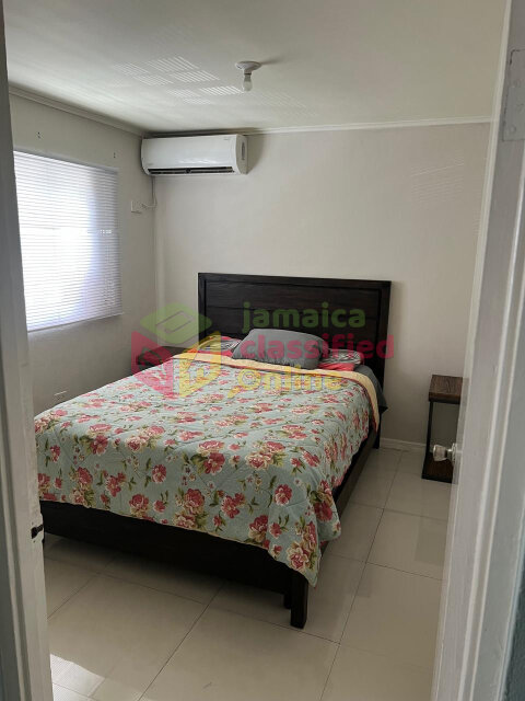 2 Bedroom & 1 Bath Oaklands Apt