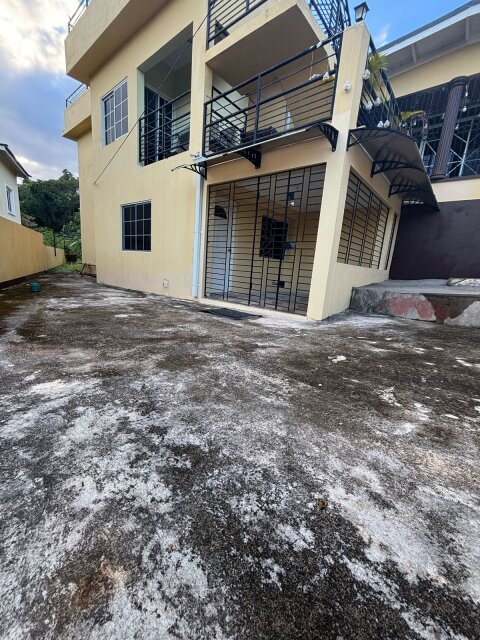 2 Bedrooms 1 Bath House