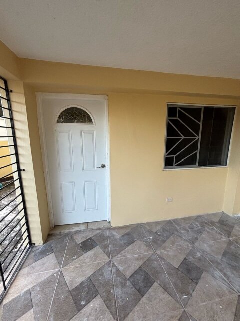 2 Bedrooms 1 Bath House