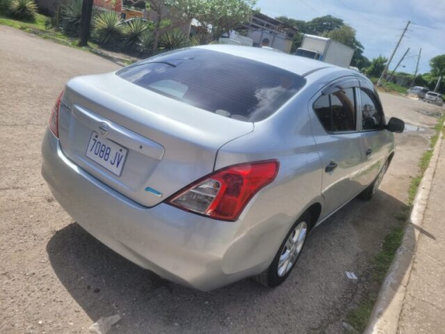Nissan Latio 2015