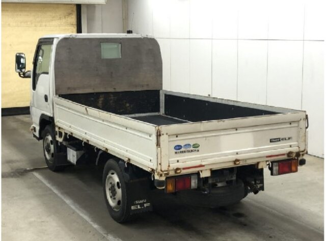2016 Isuzu Elf
