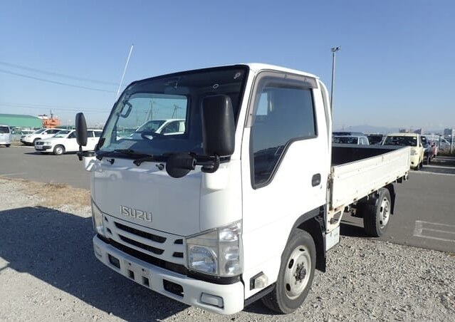 2016 Isuzu Elf