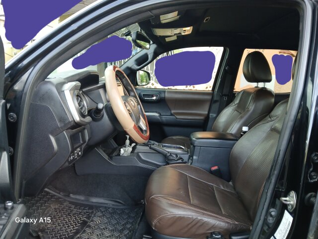 2017 TOYOTA TACOMA 5.3M NEG!