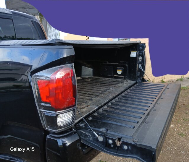 2017 TOYOTA TACOMA 5.3M NEG!