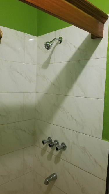 1 Bedroom And Bathroom 