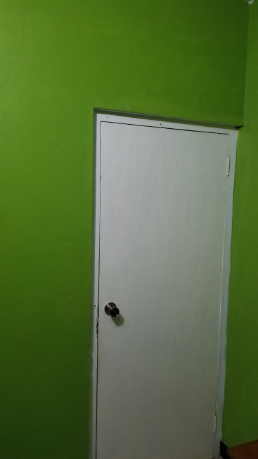 1 Bedroom And Bathroom 