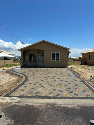 2 Bedroom 1 Bathroom For Rent 