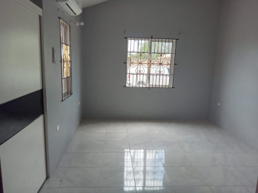 2 Bedroom 1 Bathroom For Rent 