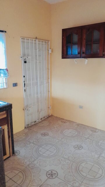 1 Bedroom 1 Bathroom House For Rent