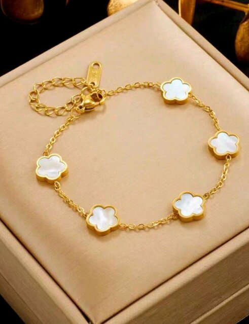 Good Quality Jewelry In Sale.